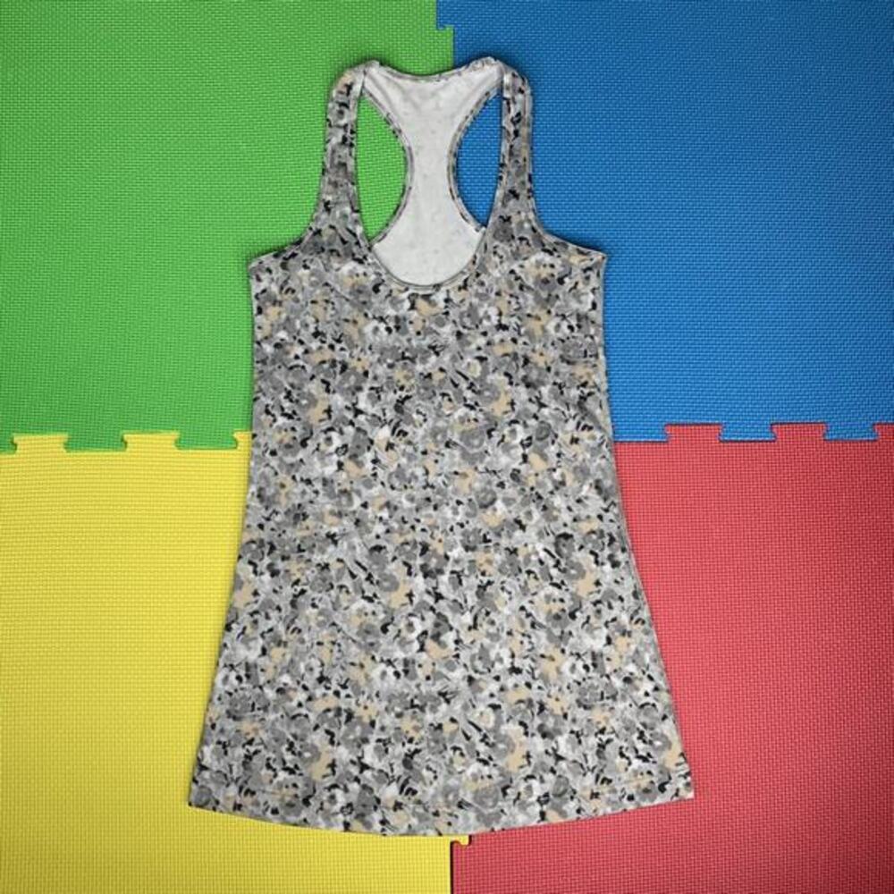 Cool Racerback Not So Petite Fleur Silver Spoon Womens Tank Top Sz 4?